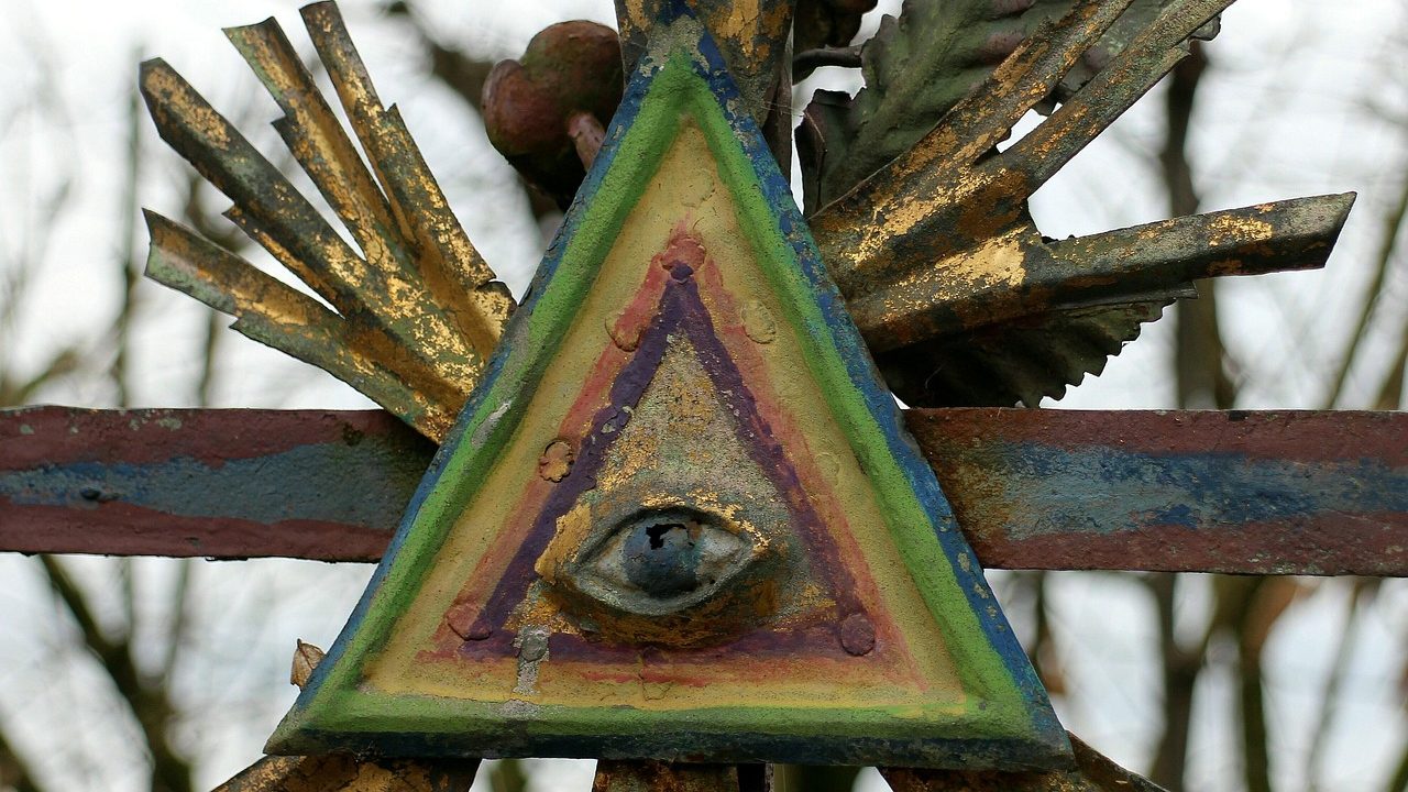 L'oeil de la providence, témoin silencieux de l'ordre divin de l'univers